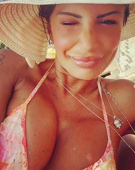 黒人ティーンのプッシーオンリーファンズ セクシーxxx ギャラリー