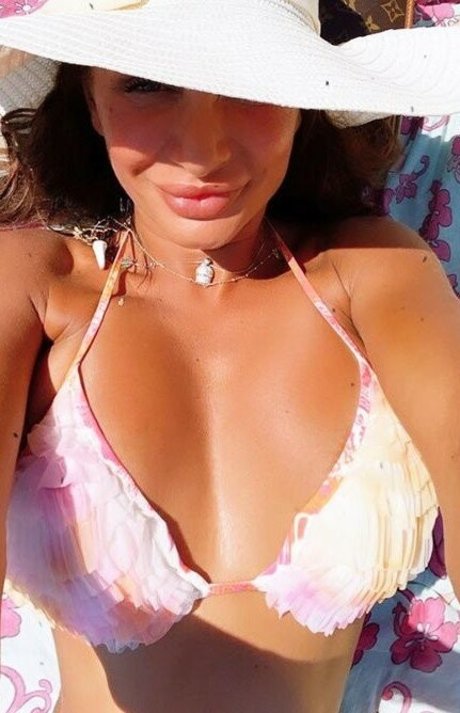 Ginia 900 xxxポルノスター 写真