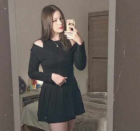 Pommys World アートポルノスター 写真