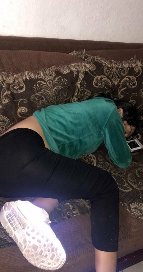 ヌード熟女オンリーファンズ 無料 ギャラリー