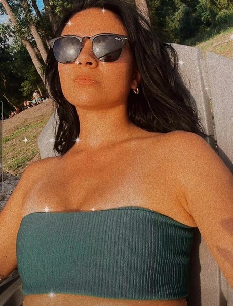 タトゥーオンリーファン アダルト 写真