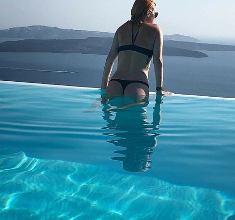 Horsegirldotjpeg 独占スター ギャラリー