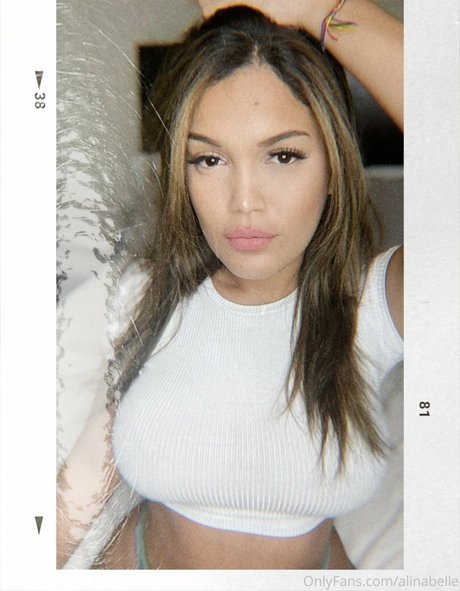 Alina Belle 最高のポルノスター 写真