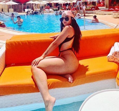 フェイシャルオンリーファンズ 無料ポルノ 画像