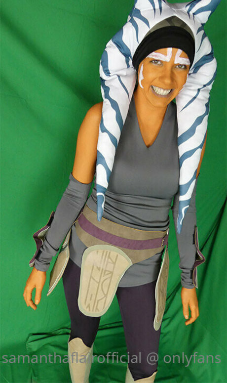 2人のオンリーファンズ セクシーヌード 写真