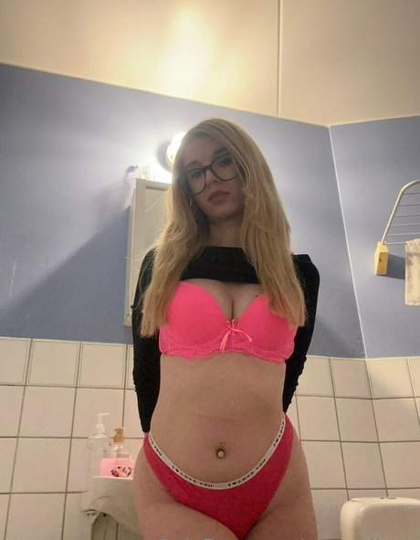 ニューハーフオンリーファン ポルノグラフィック ギャラリー