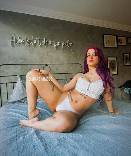 Lara Barroso かわいいポルノスター ギャラリー