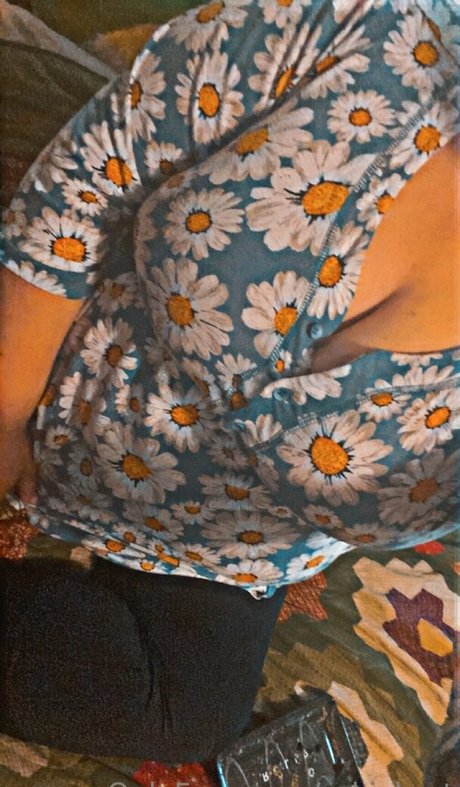 アジア人のティーンの足 オンリーファンズ アートポルノ 画像