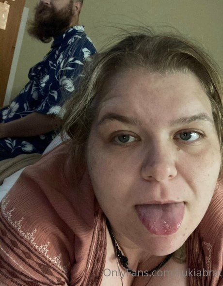 ぽっちゃりブロンドのオンリーファンズ 限定 写真