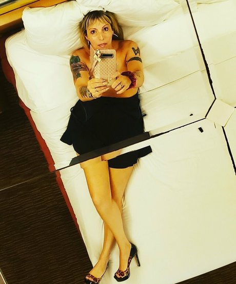 realbelladoll セクシーなスター ギャラリー