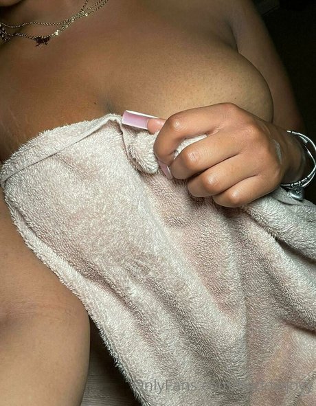 asmr ジンジャー オンリーファンズ ポルノグラフィック 写真