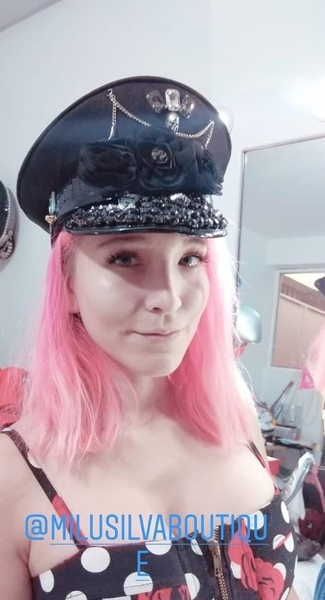 Alexiagwen 裸モデル ギャラリー