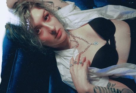 Mothica ポルノスター 独占 写真