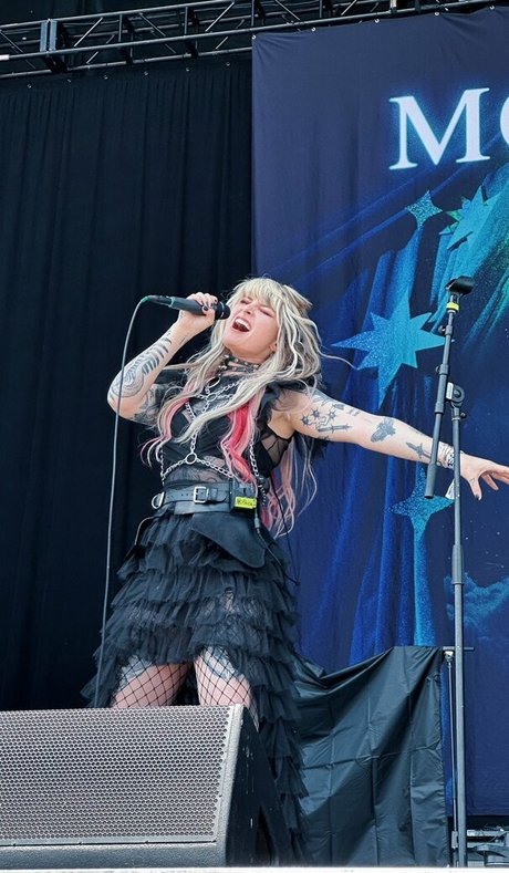 Mothica xxx女優 画像