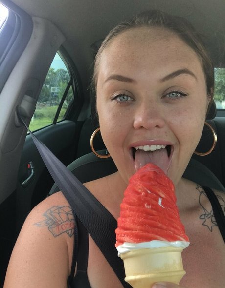 nicolette xx ホット女優 画像