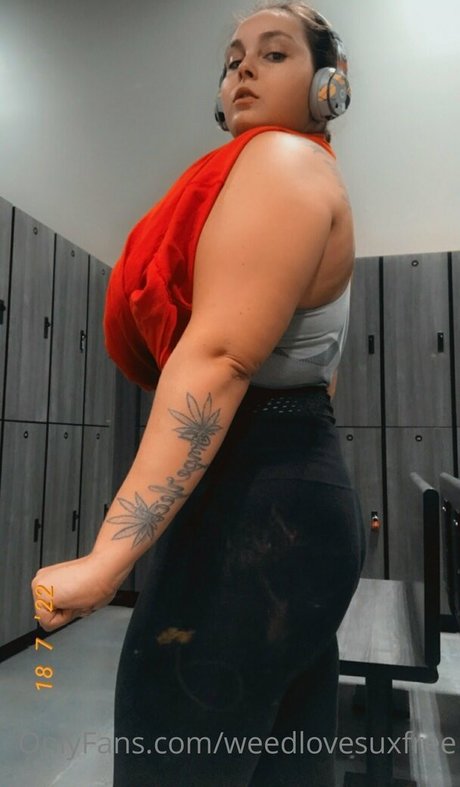 weedlovesuxfree ヌードのポルノスター 画像
