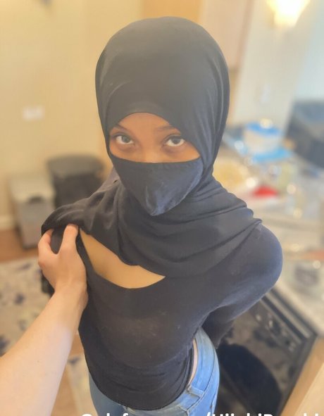 HijabiBambi ポルノスター パーフェクト 写真