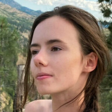 skyhighsierrafree ホットモデル 写真