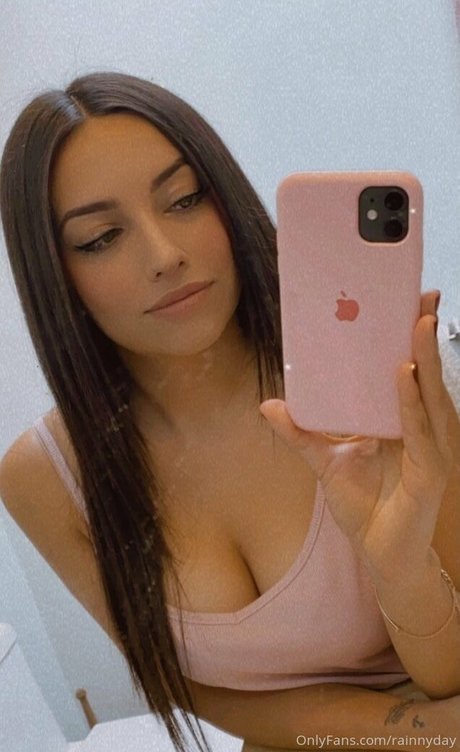 rainnyday エロティック女優 写真