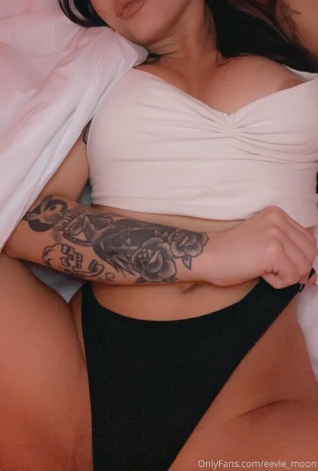 eevie moon 最高のスター 画像