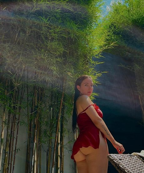 Maddy Woodroff 無料女優 画像