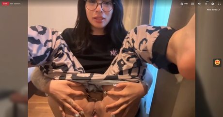 Mooomoo セクシーモデル 画像