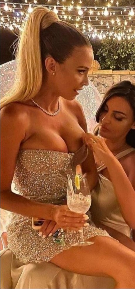 Diletta Leotta セクシーなポルノスター 画像