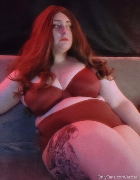 ティックトックスター オンリーファンズ 美しい裸 写真