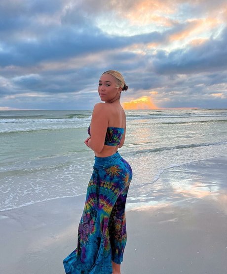 アマチュアディープスロートオンリーファンズ 裸 写真