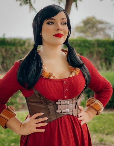 Justseum ポルノスター ヌード 画像