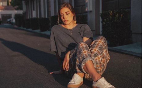 アナルファックオンリーファンズ ホットポルノ 写真