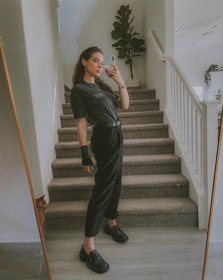 Justseum アダルトスター 画像