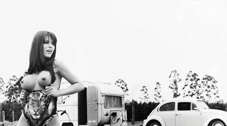 ラテン系ママオンリーファンズ ホットセックス 画像