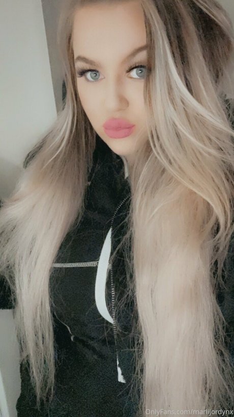 marlijordynx ポルノスター ヌード 写真