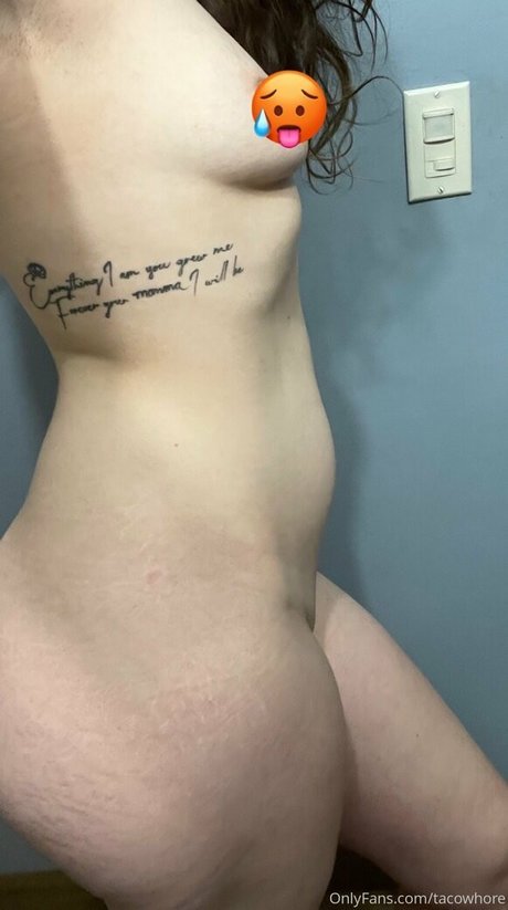 弁護士オンリーファンズ ヌード 写真