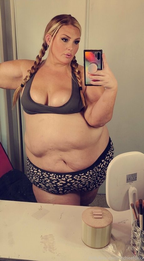 lindseefoxxx ホットモデル 写真