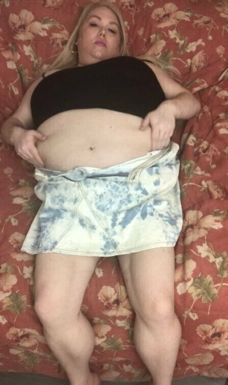 金髪ニューハーフオンリーファンズ アート裸 写真