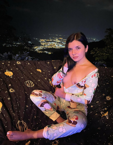 Salome Colucci xxxモデル 写真