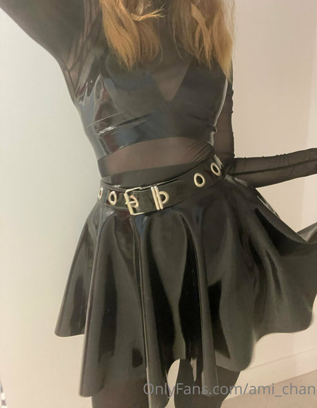 Ami Chan スター ヌード 写真