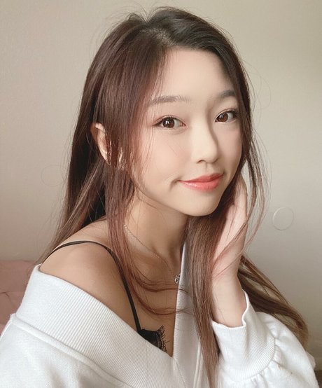 ドイツのアマチュアオンリーファンズ 美しい裸 画像