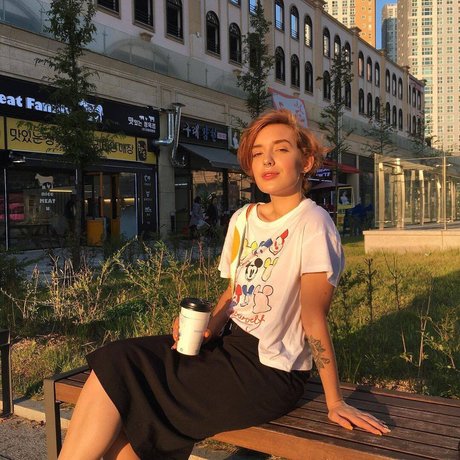 乳首 オンリーファンズ 無料ヌード 写真