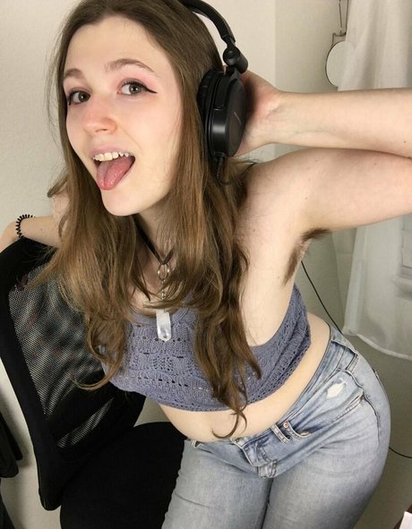 ashleejune ホット女優 画像