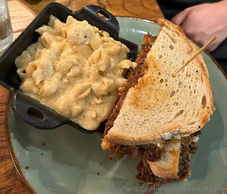 Goddessalexarayne 美しいスター 写真