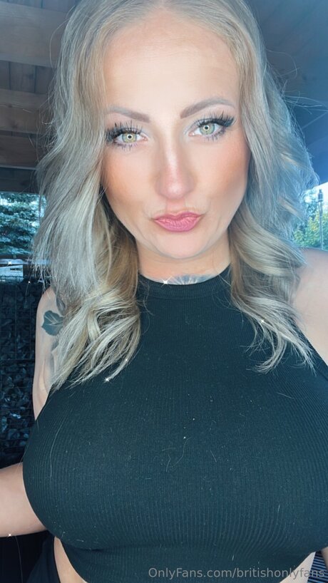 巨尻オンリーファン ホット 写真