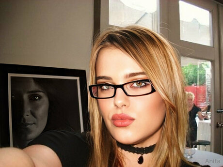 Lovewithanita アートモデル 写真