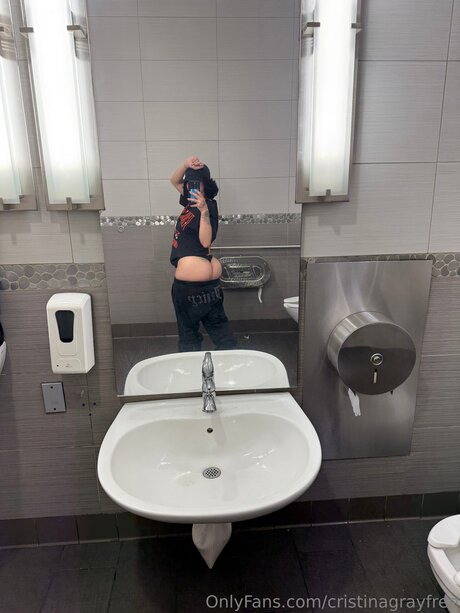 Cristinagrayfree エロティックなスター ギャラリー