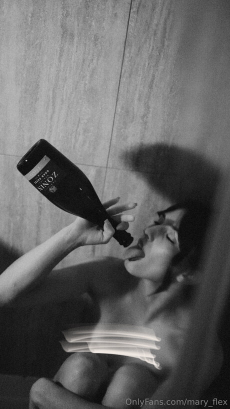 ニューハーフオンリーファン えろ ギャラリー