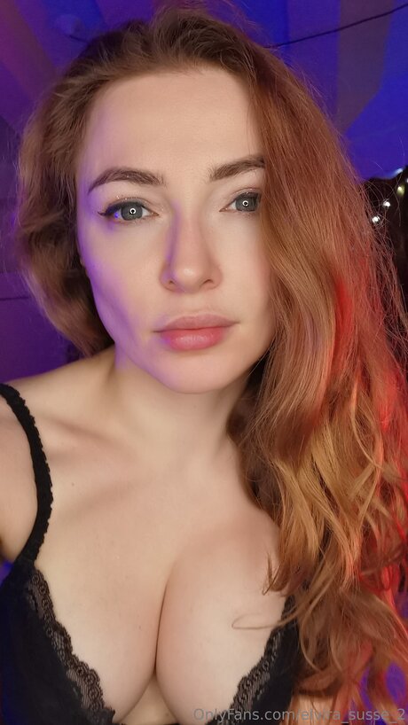 Elvira Susse 2 美しいスター 写真