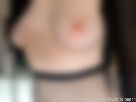 Snow White Peach スター ヌード 写真