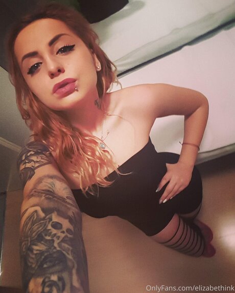Elizabethink ヌードスター 画像